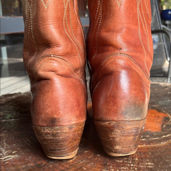 FRYE Classic Cognac Leather Cowgirl/Cowboy Boots - Picture 5 of 7